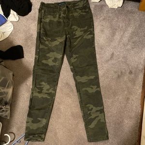 🔅camo high rise jeggings🔅